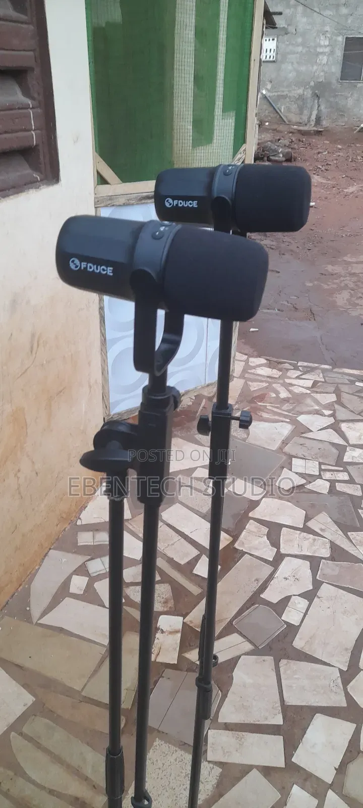 Podcast AMD Vocal Microphones for Rent