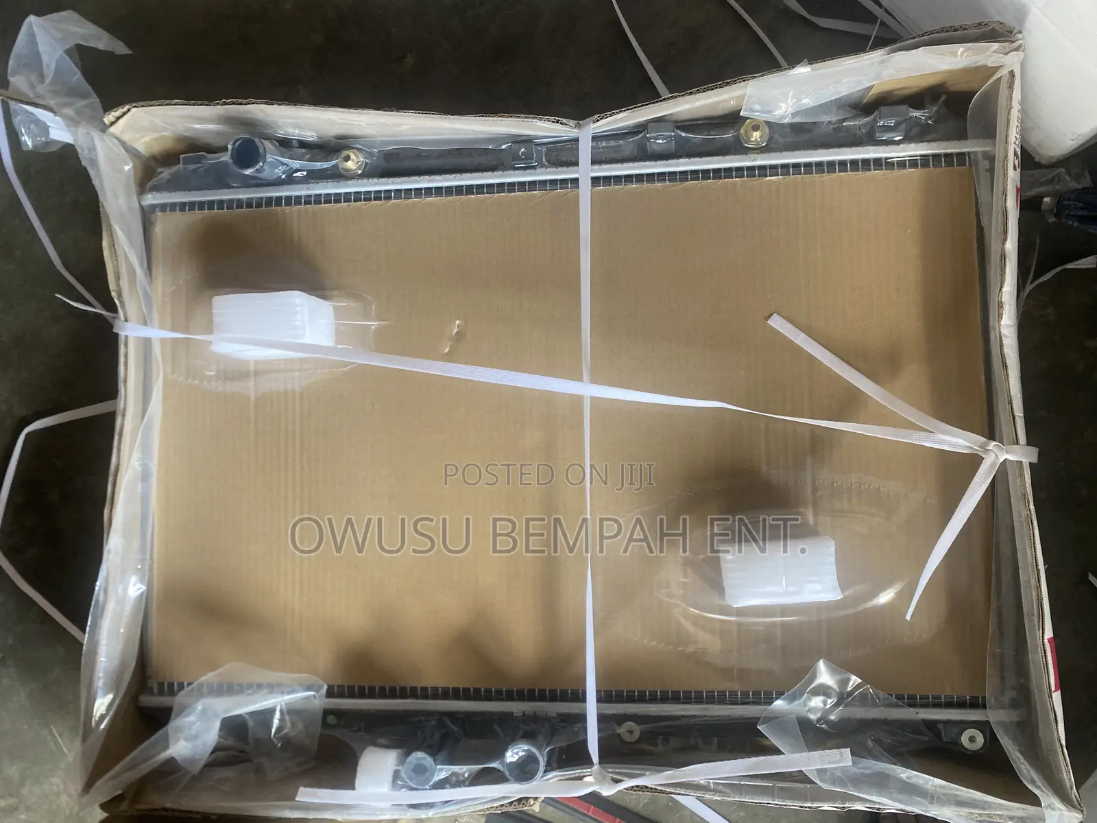 Toyota Highlander 2007-2013 Radiator Tank
