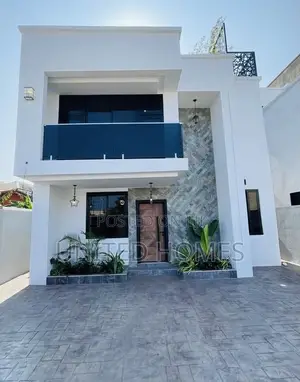 5bdrm House in Airport Residential Area for sale