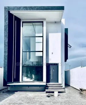 4bdrm House in Ashaley Botwe for sale