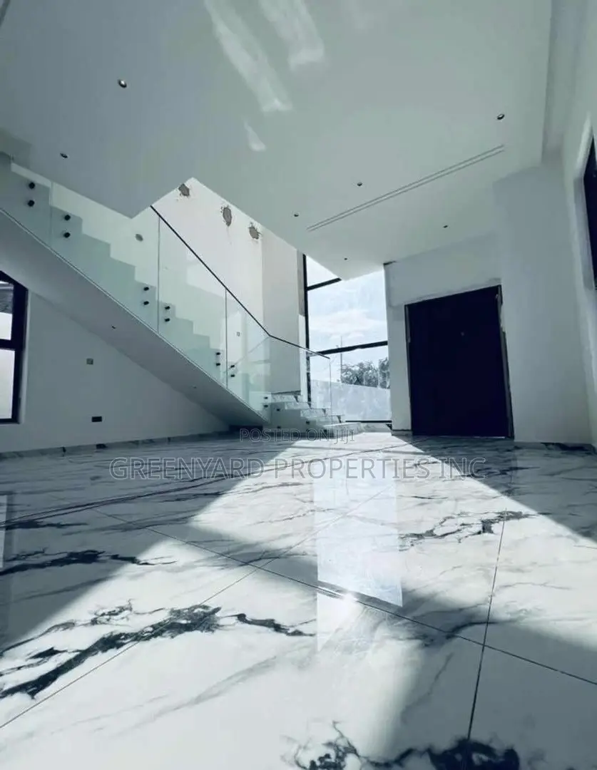 4bdrm House in Ashaley Botwe for sale