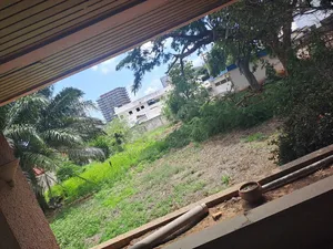 5bdrm House in Airport Residential Area for rent