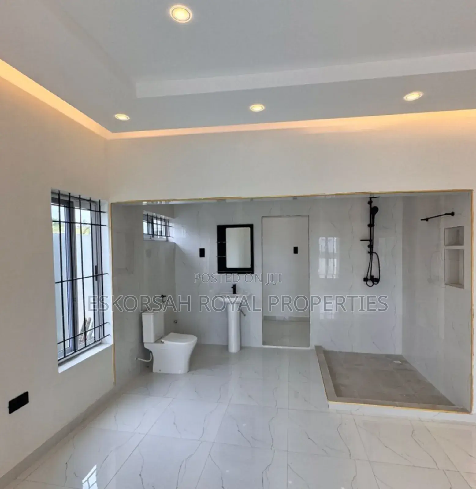 3bdrm House in Aburi for sale