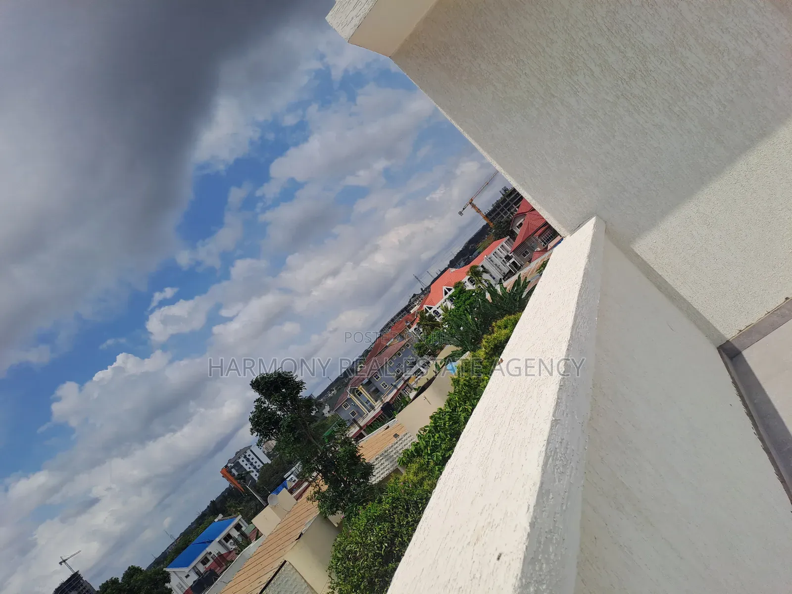 4bdrm House in Airport Residential Area for rent