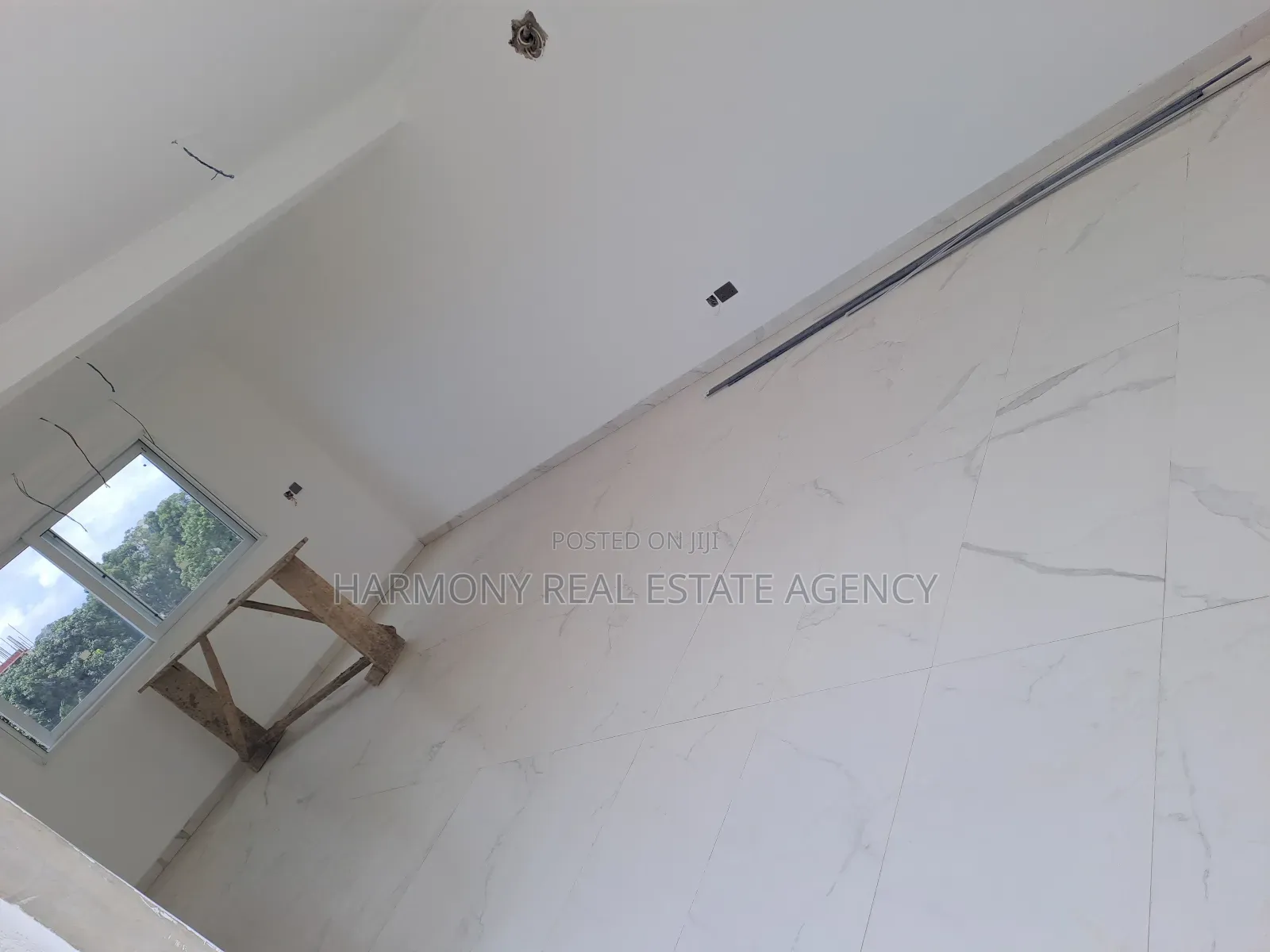4bdrm House in Airport Residential Area for rent