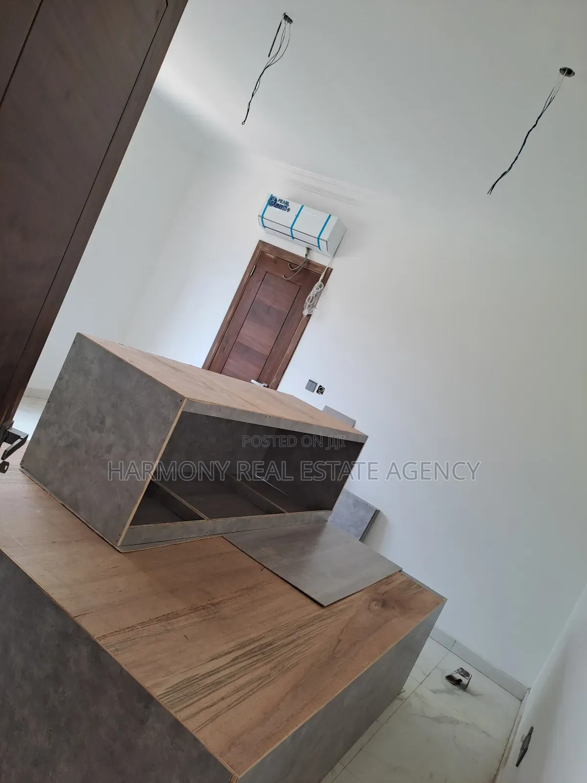 4bdrm House in Airport Residential Area for rent