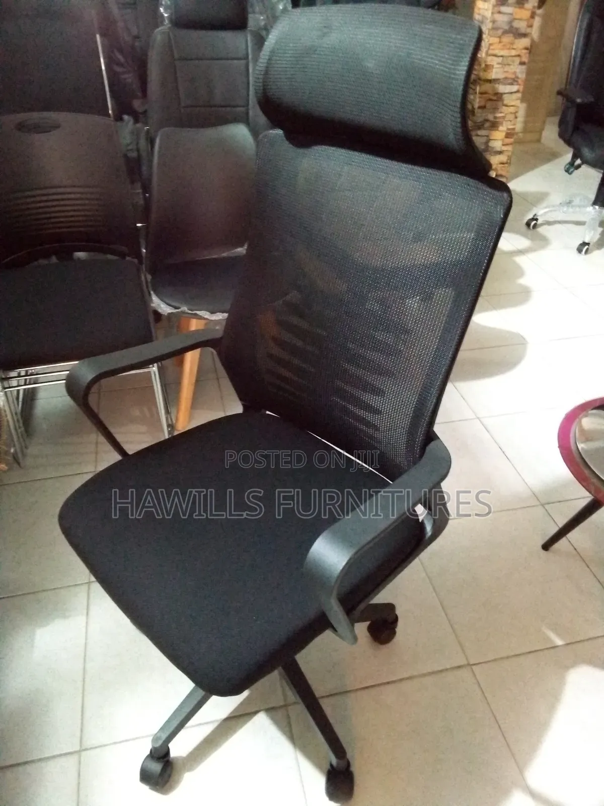 Executive Office Chair/Swivel.