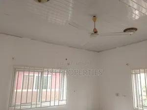 3bdrm House in Dki Properties, Adenta for rent