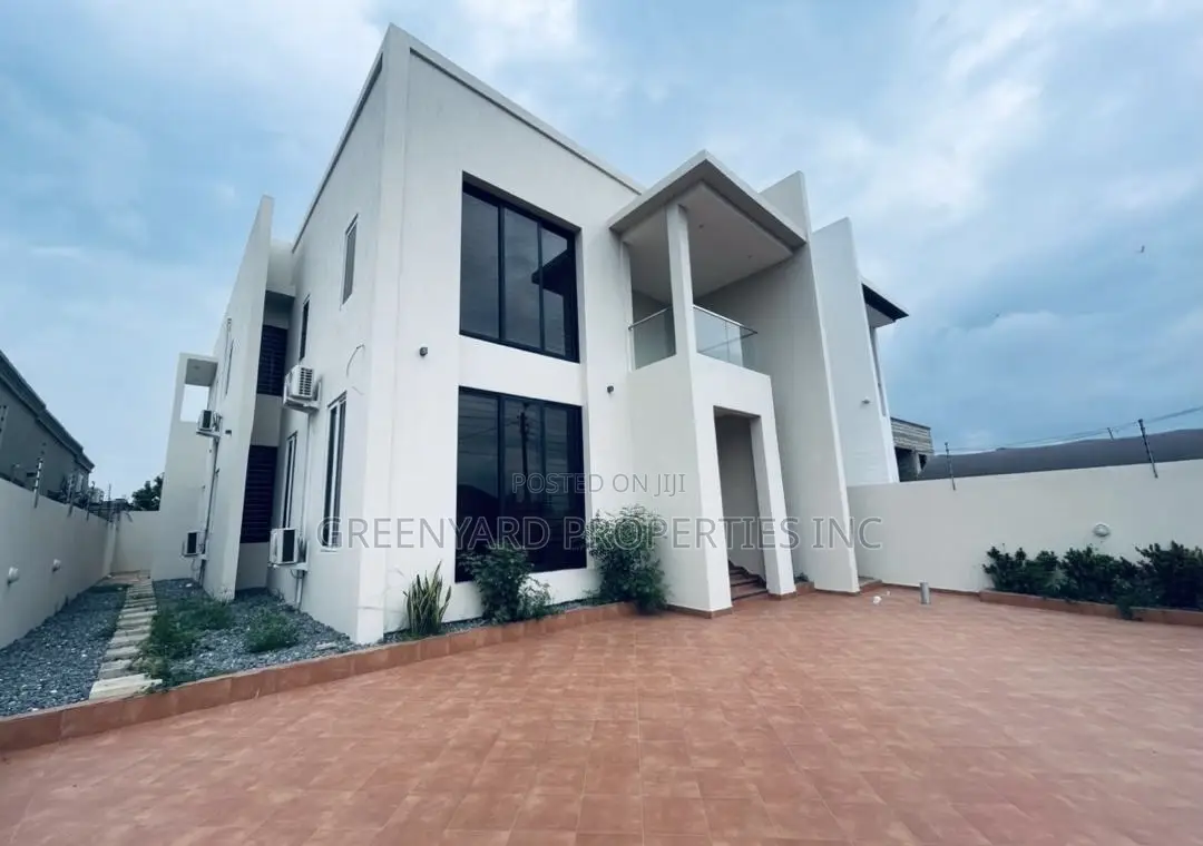 4bdrm House in Lakeside for sale