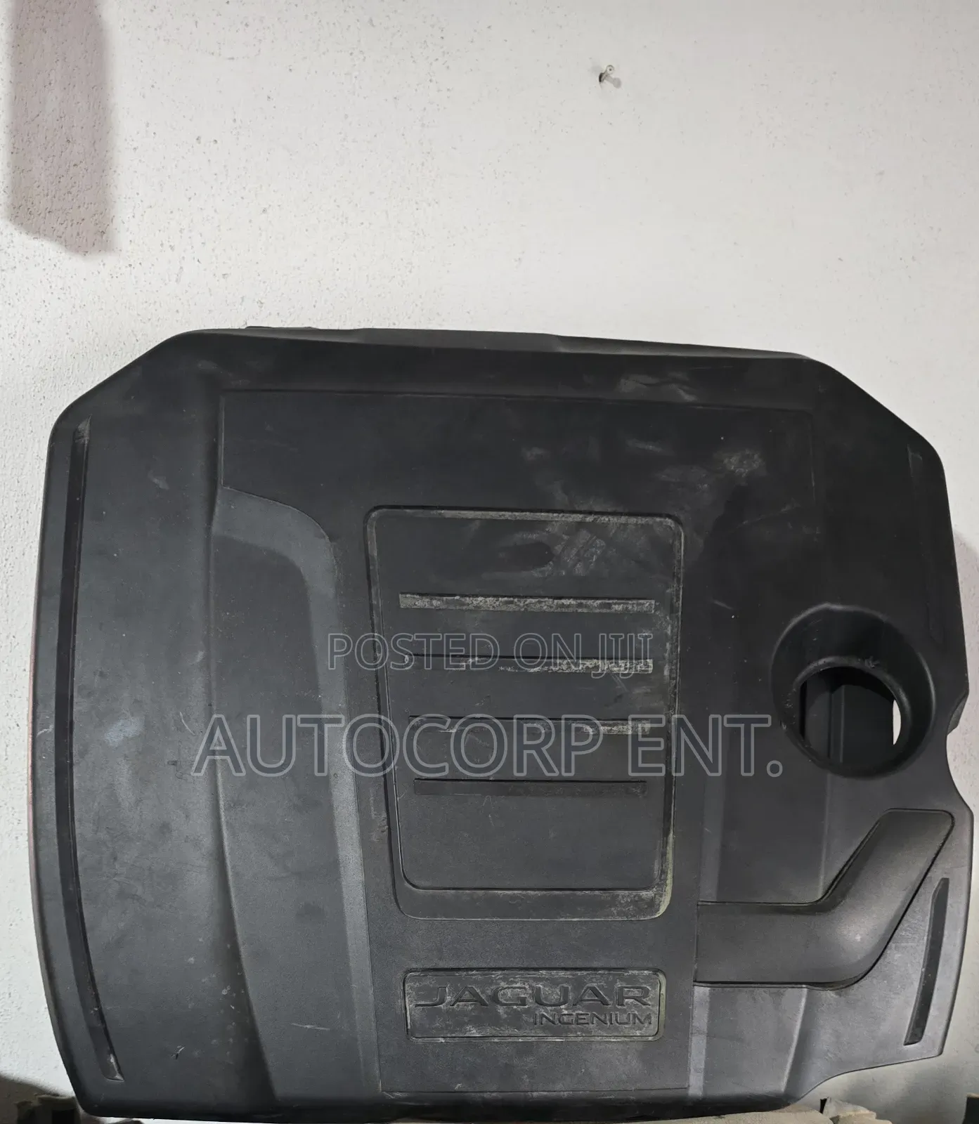 2016-2021 Jaguar 2.0T Ingenium Engine Cover