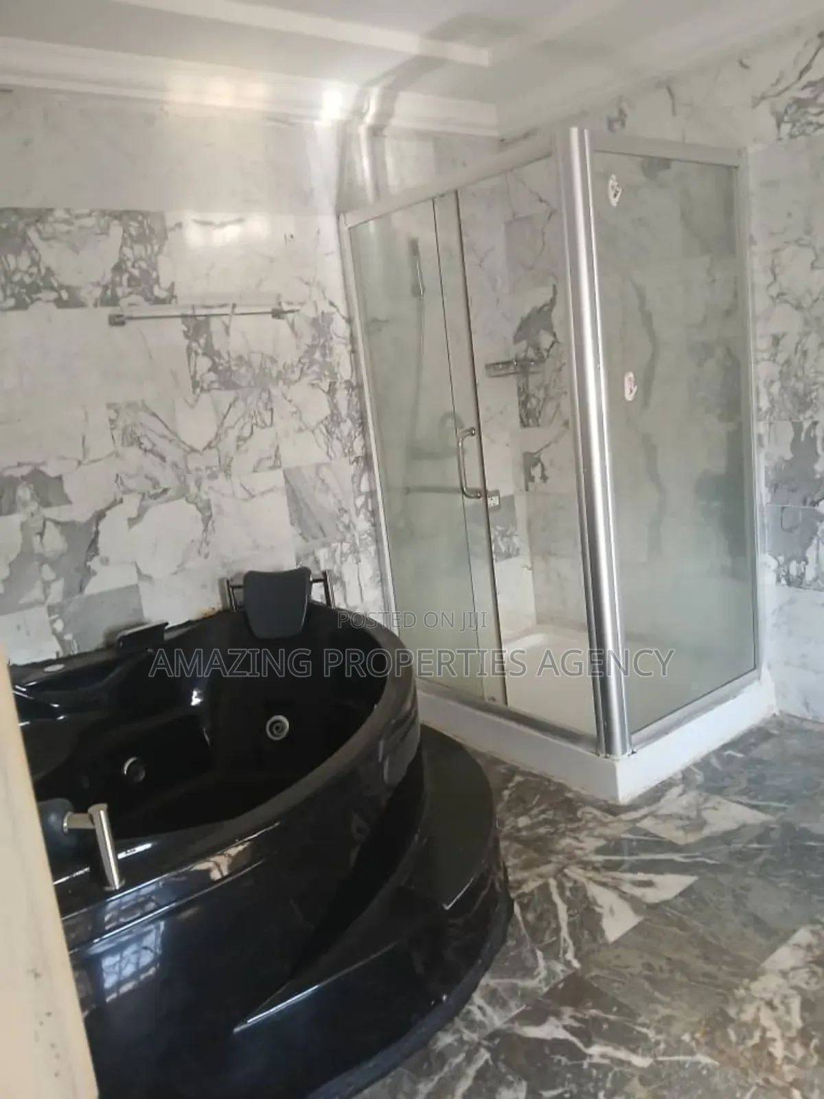4bdrm House in East Legon for sale
