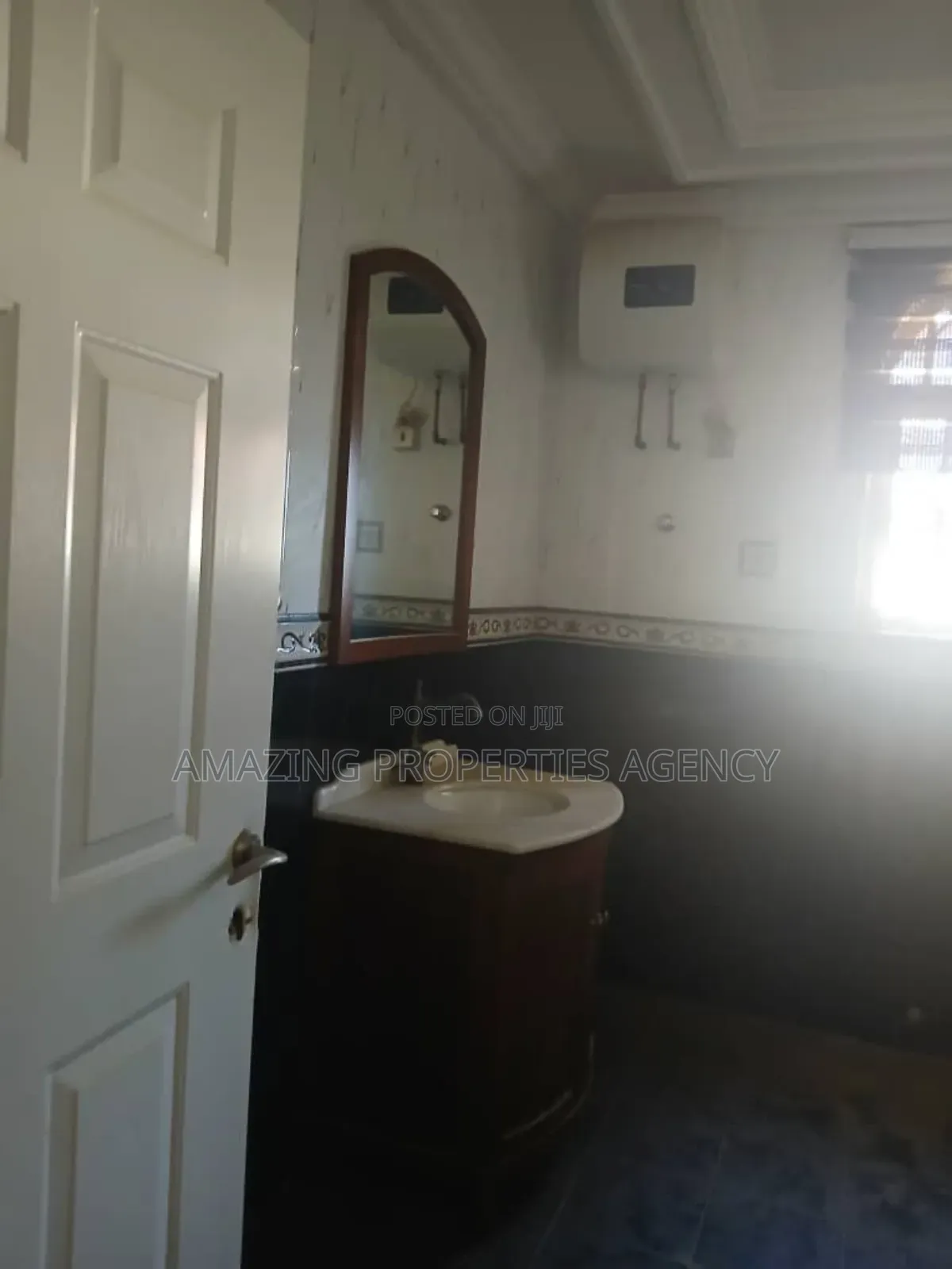 4bdrm House in East Legon for sale