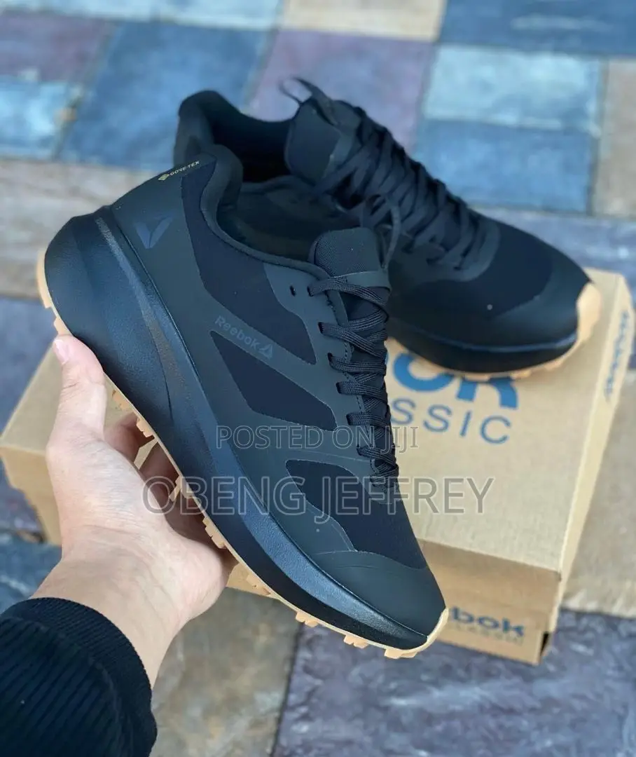 Original Reebok Goretex in Colours