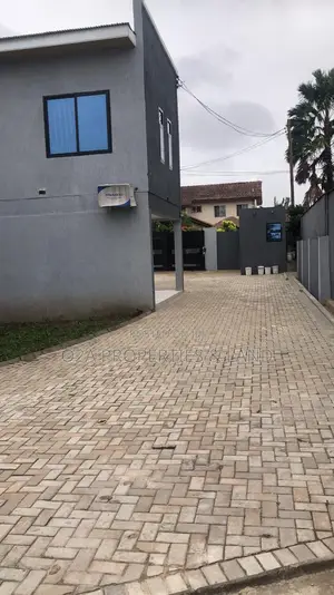 5bdrm House in Labone for rent