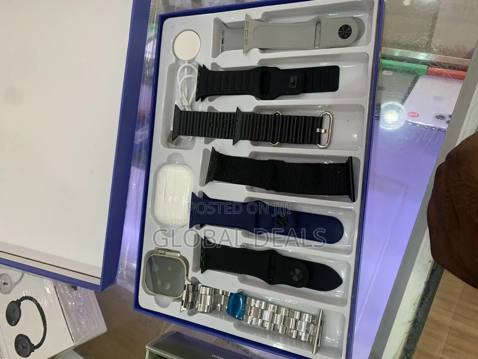 Smart Watch Ultra With Free Airpods, 7straps
