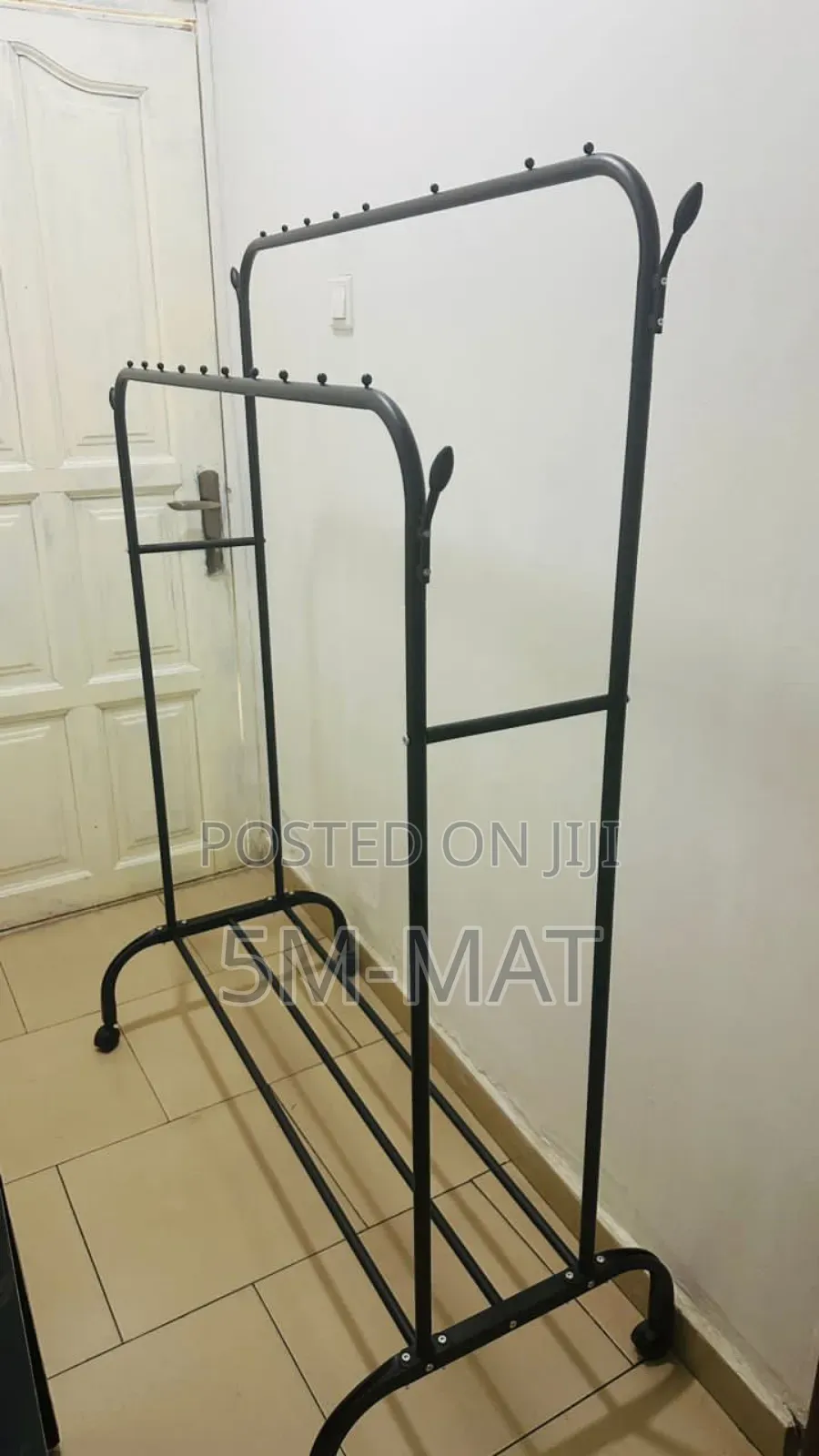 Multifunctional Metal Garment Rack With Shelf