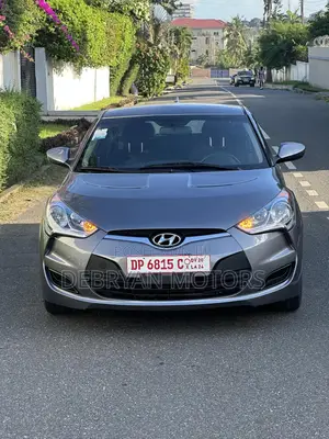 Hyundai Veloster 3dr Hatchback w/Black Interior (1.6L 4cyl 6AM) 2015
