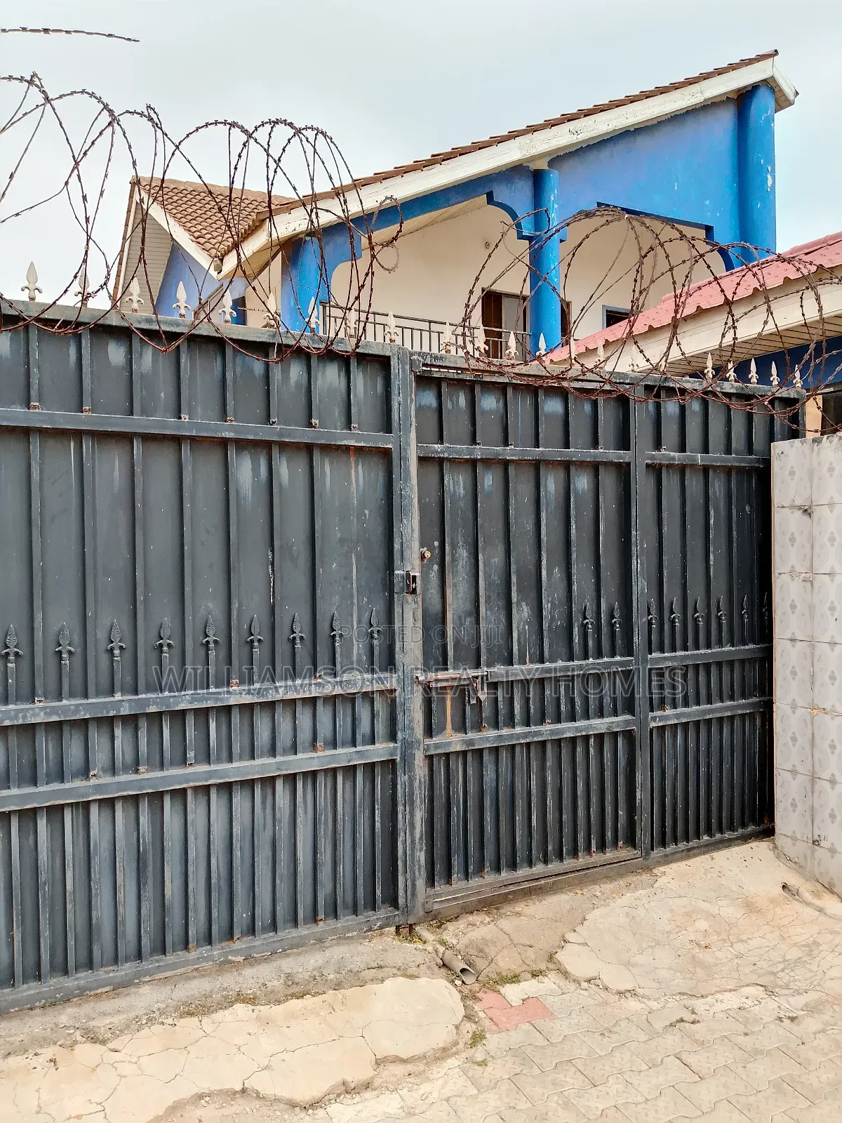 1bdrm Apartment in Community 18 Area, Spintex for rent