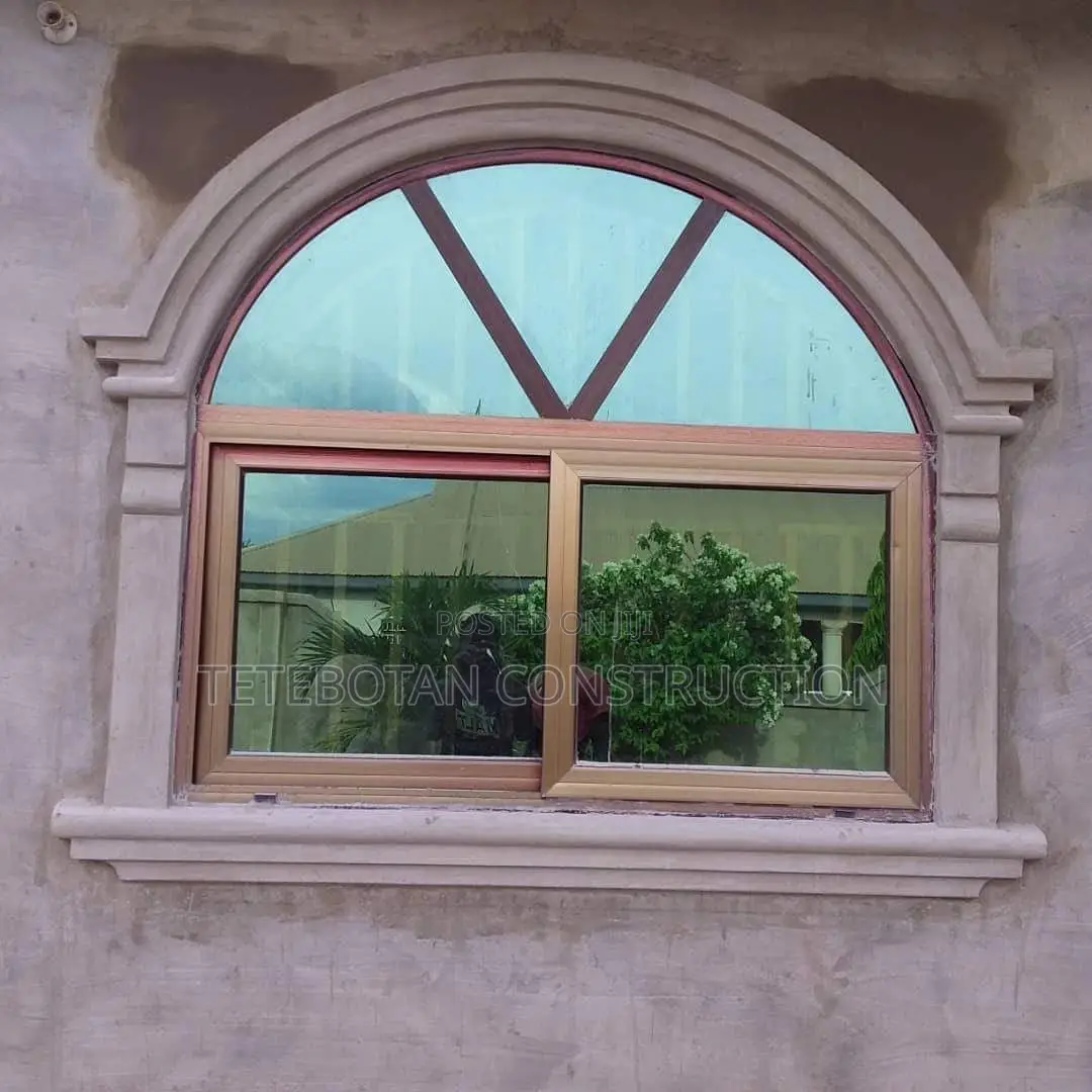 Window Design Decor Molding by Hand Using Mortar