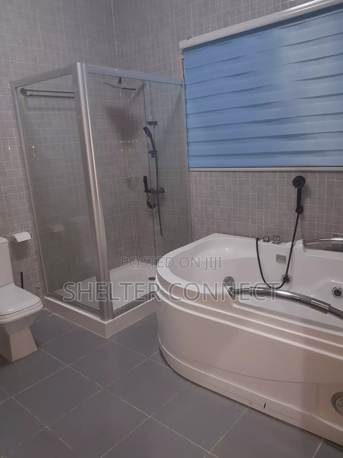 4bdrm Bungalow in Adenta for sale