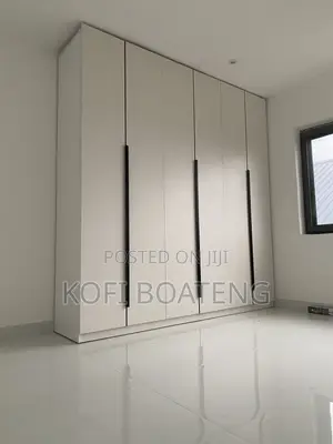 Wardrobes Custom Made. TOP QUALITY Finishing