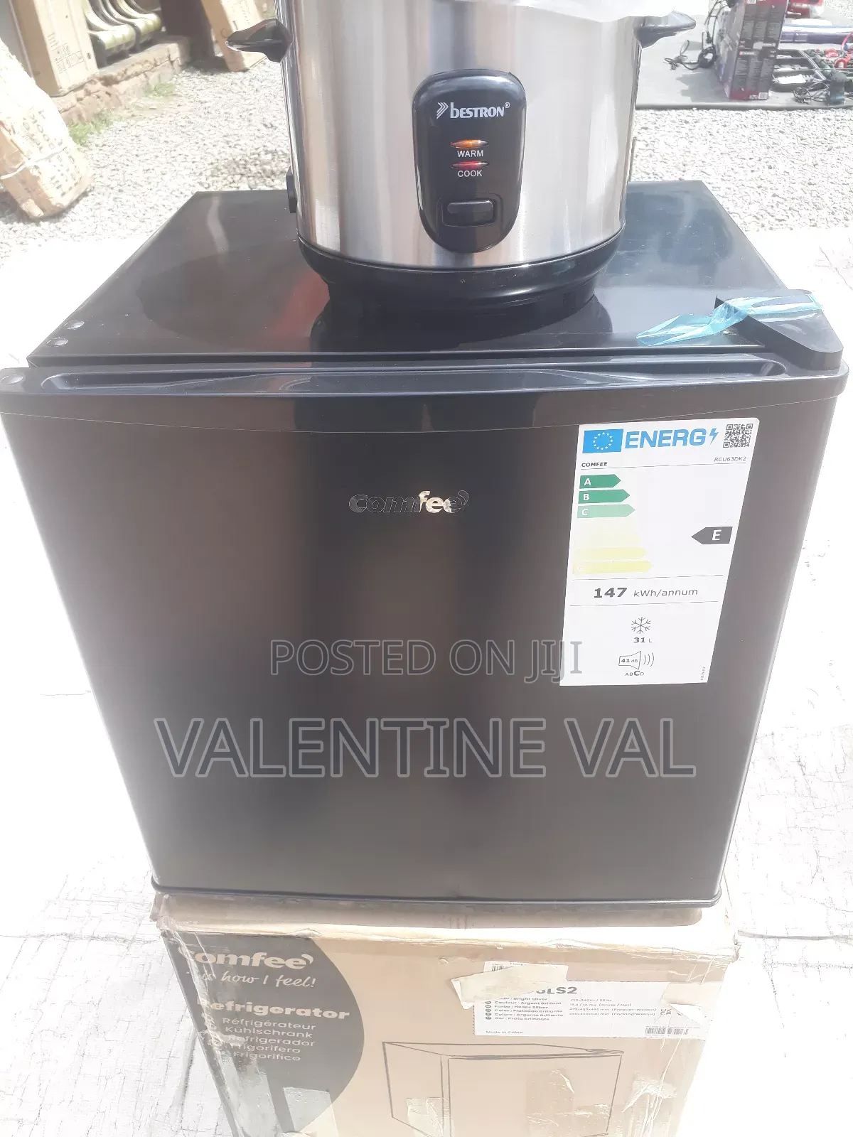 Bedside Comfee Fridge for Your Home and Office