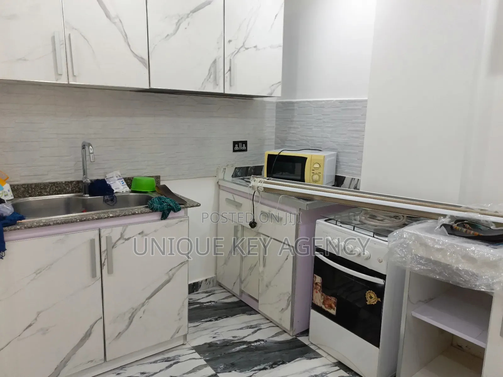 2bdrm Apartment in Unique Key Agency, Dzorwulu for rent