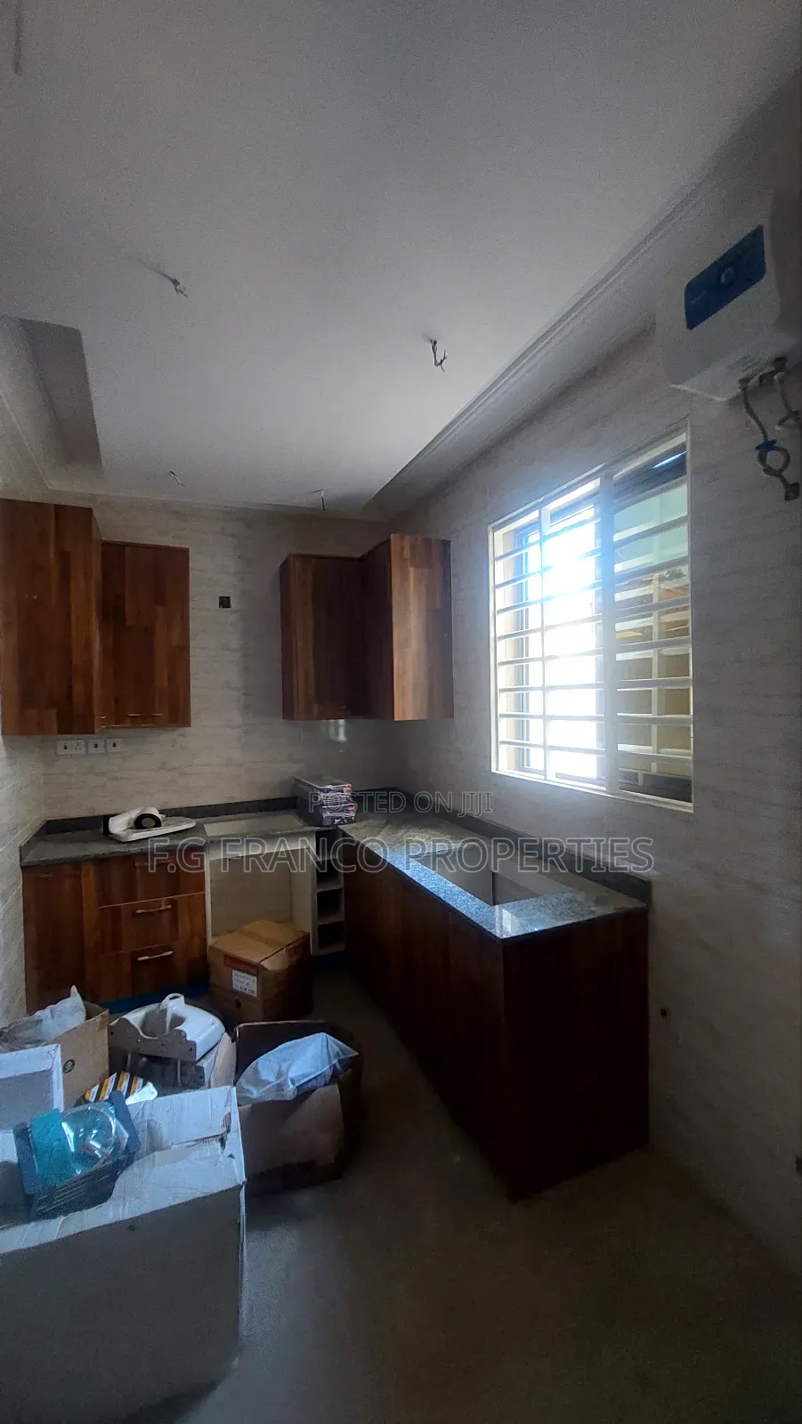 4bdrm House in Kg. Franco, Spintex for sale