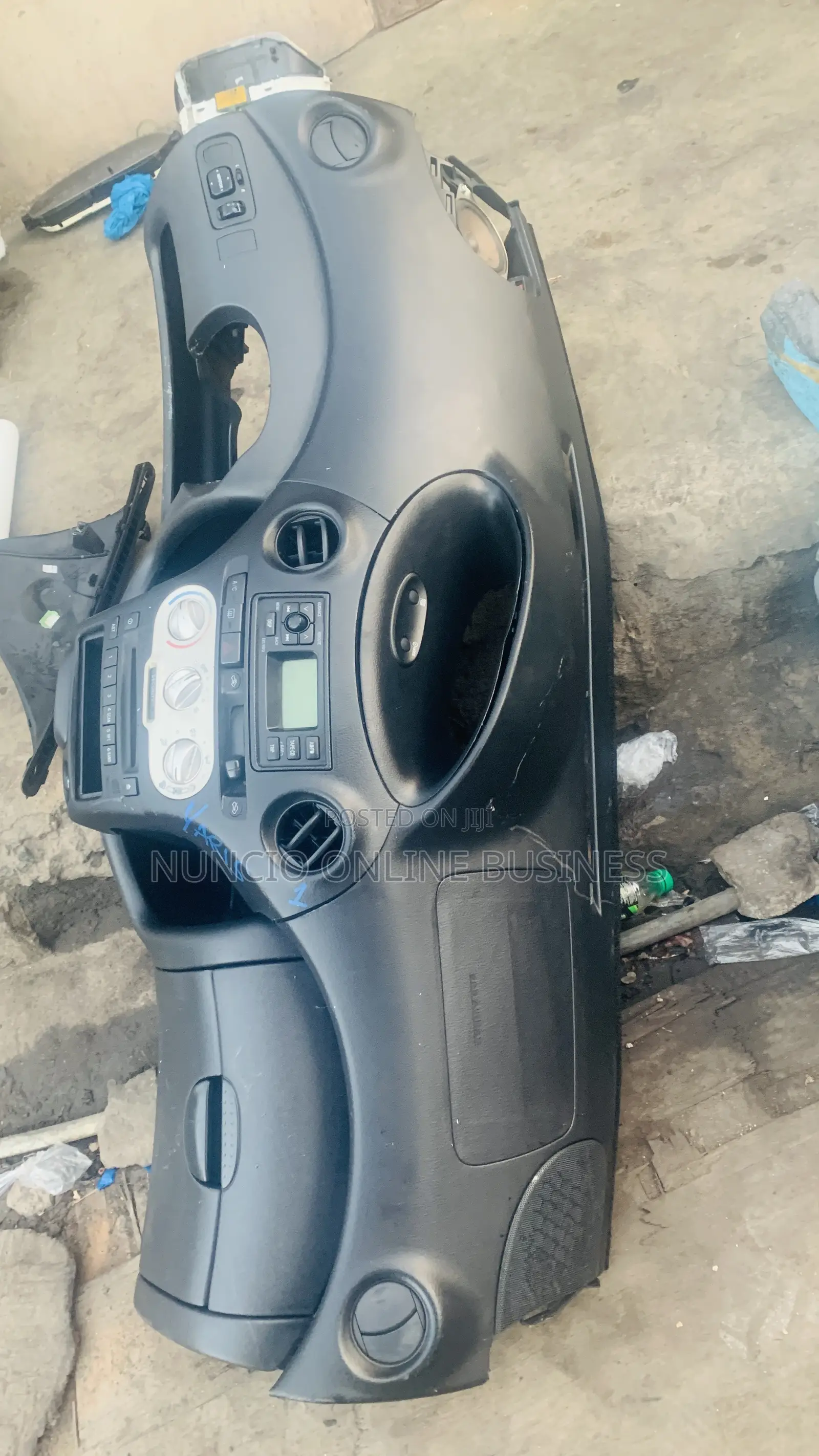 Toyota Echo/ Yaris 2000