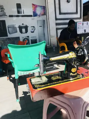 Affordable Black Hand Sewing Machine 