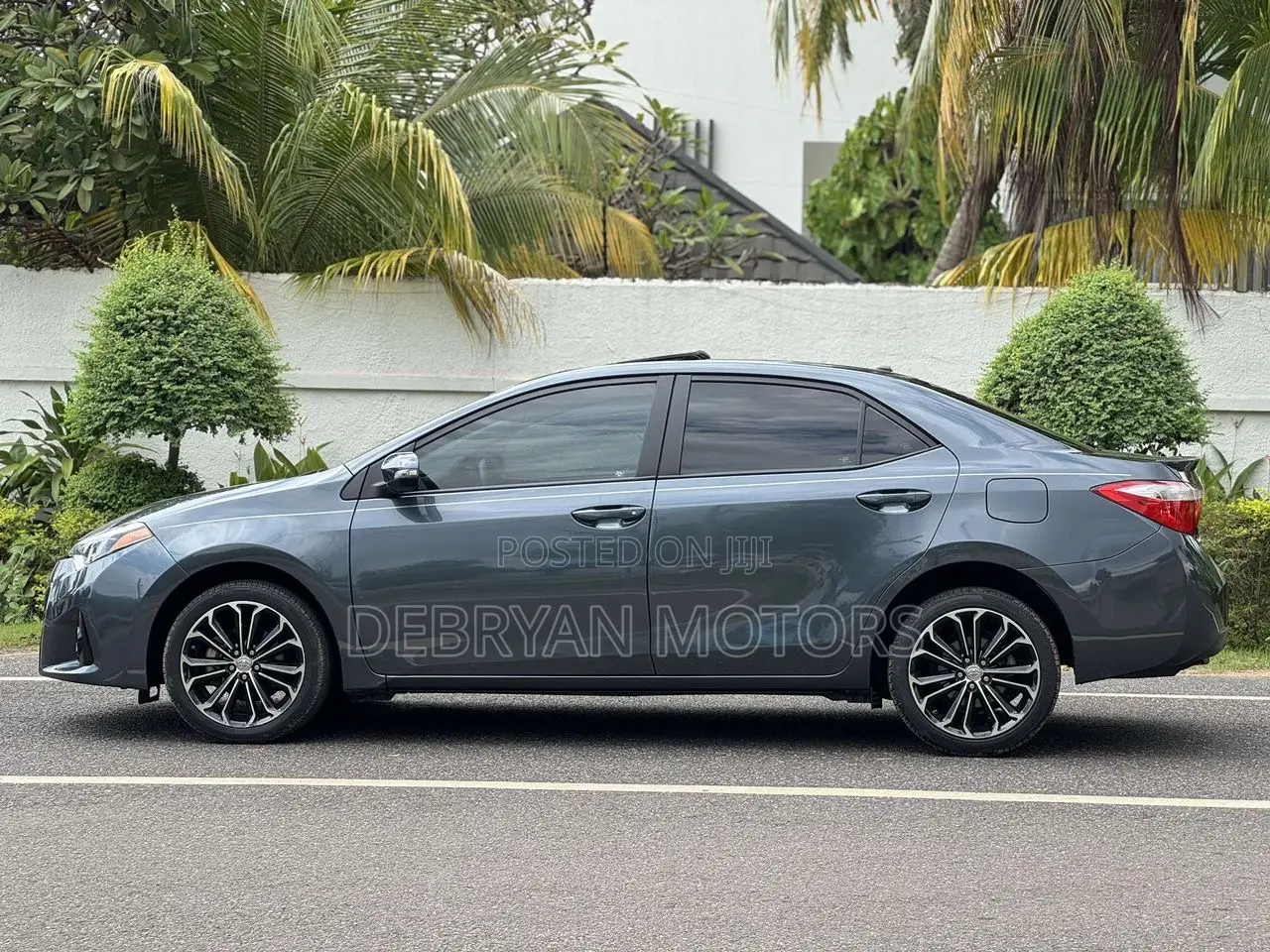 Toyota Corolla S Plus 4dr Sedan (1.8L 4cyl 6M) 2015 Gray