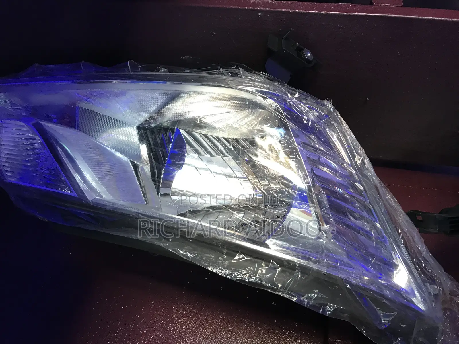 Toyota Hiace 2018/2020 Headlight Available