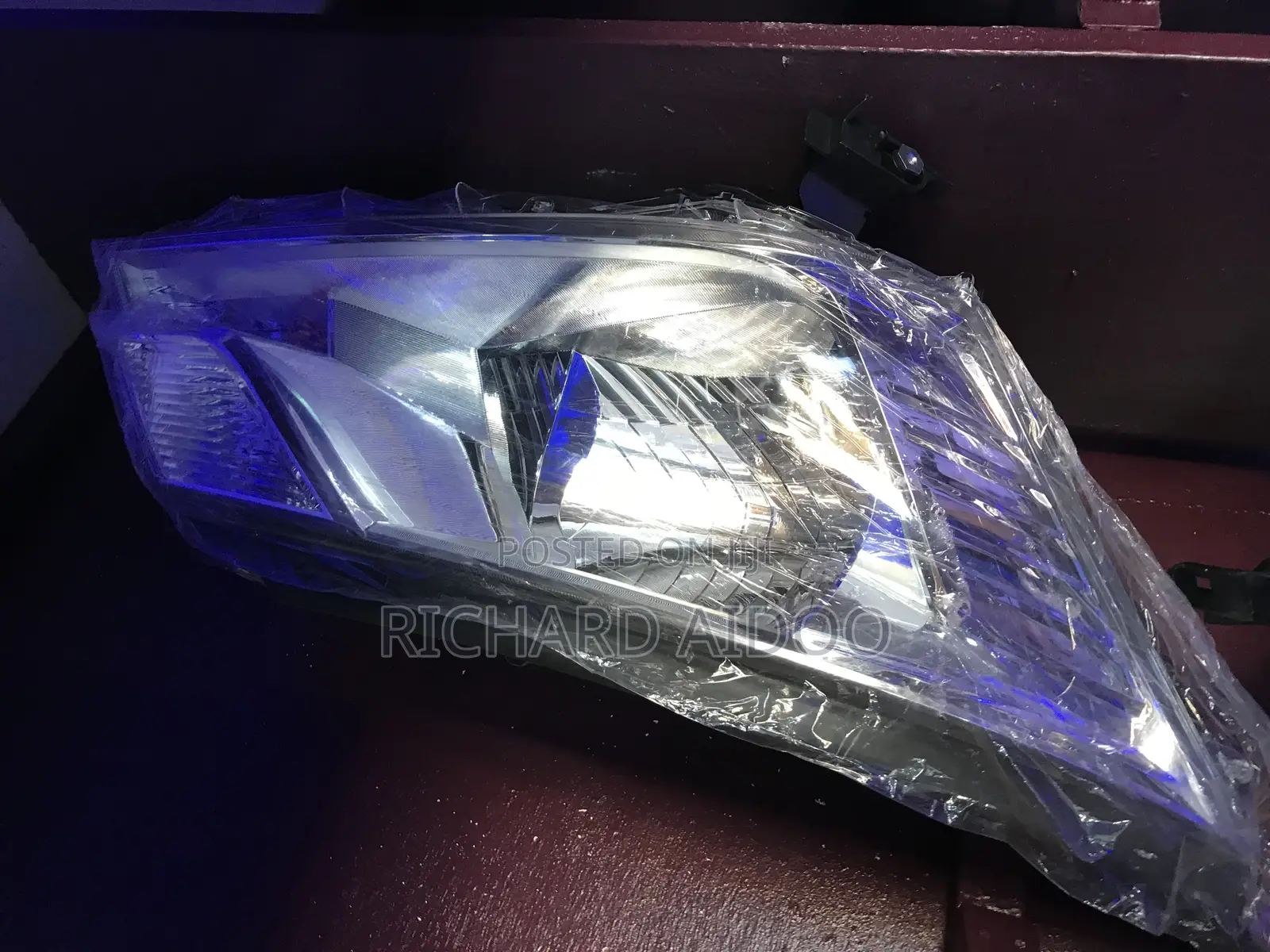 Toyota Hiace 2018/2020 Headlight Available