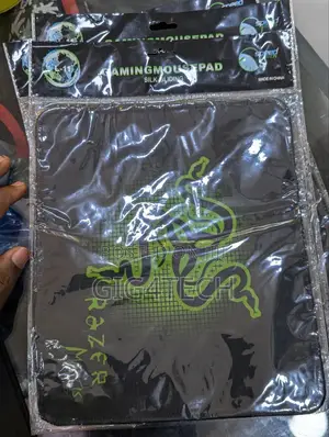 Razer Mantis Gaming Mouse Pad