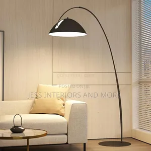 Floor Lamp (Black)