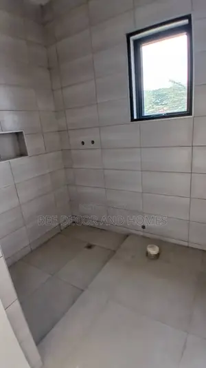 3bdrm Townhouse/Terrace in Bee Decor & Homes, West Legon for sale