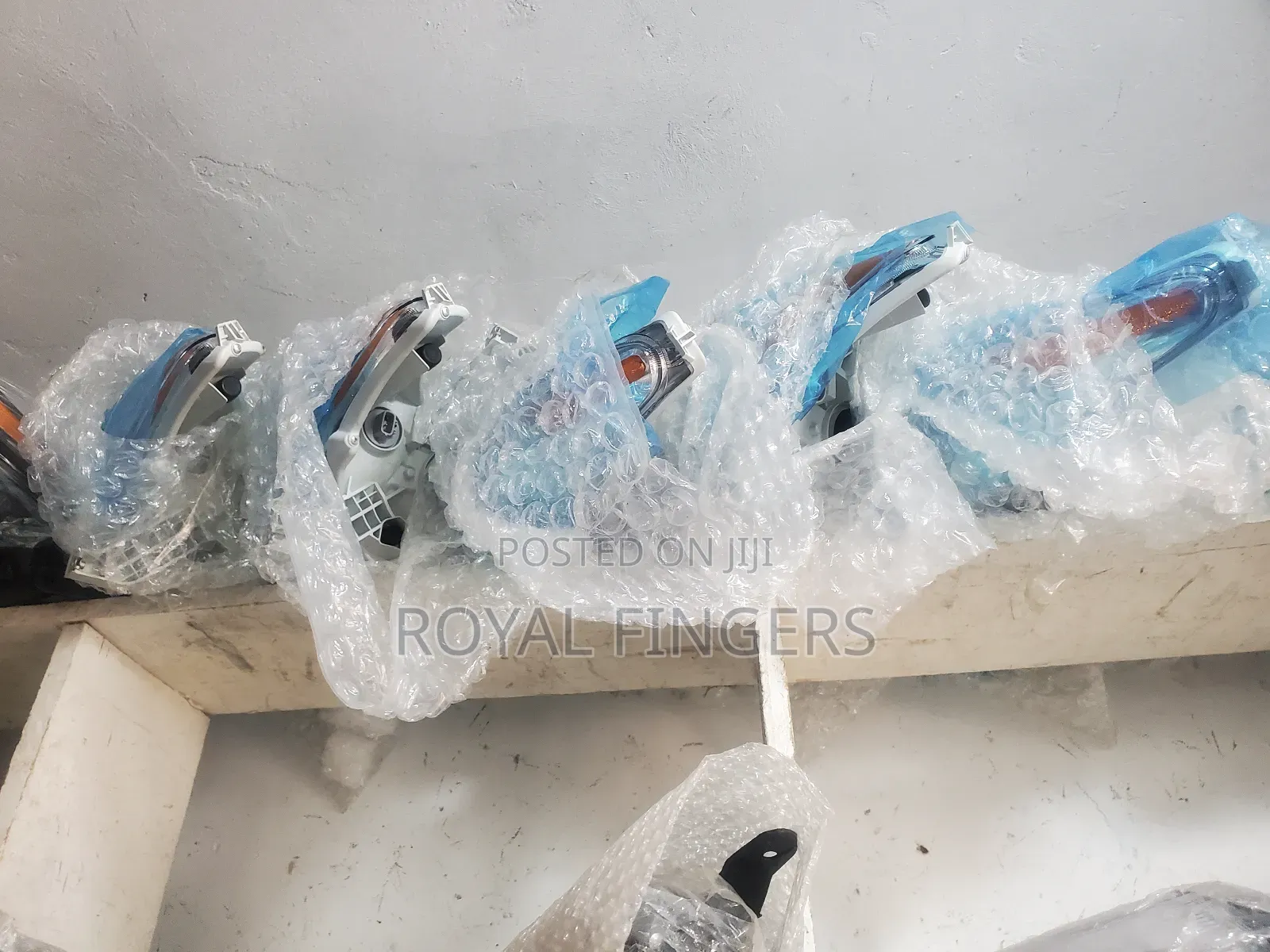 Water Tank, Driving Mirror and Headlight for All Cars