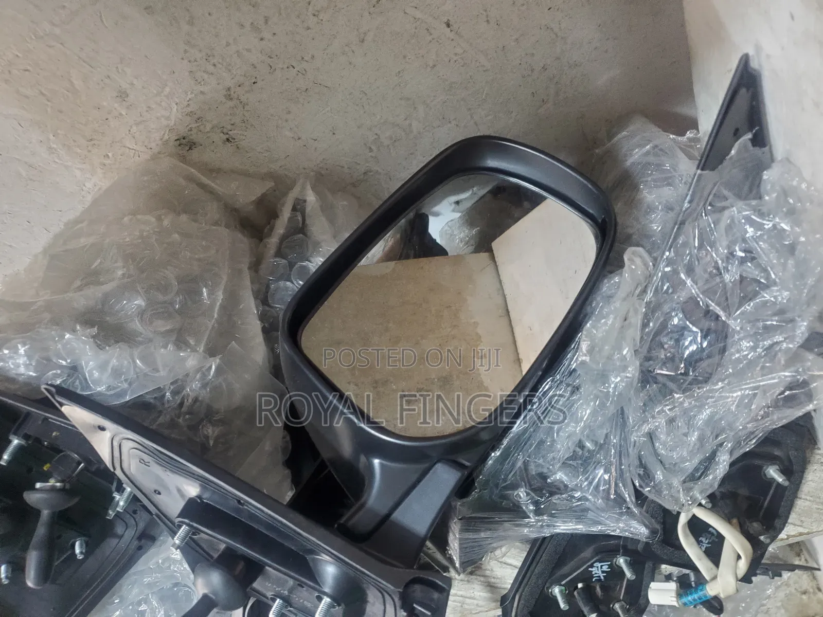 Water Tank, Driving Mirror and Headlight for All Cars