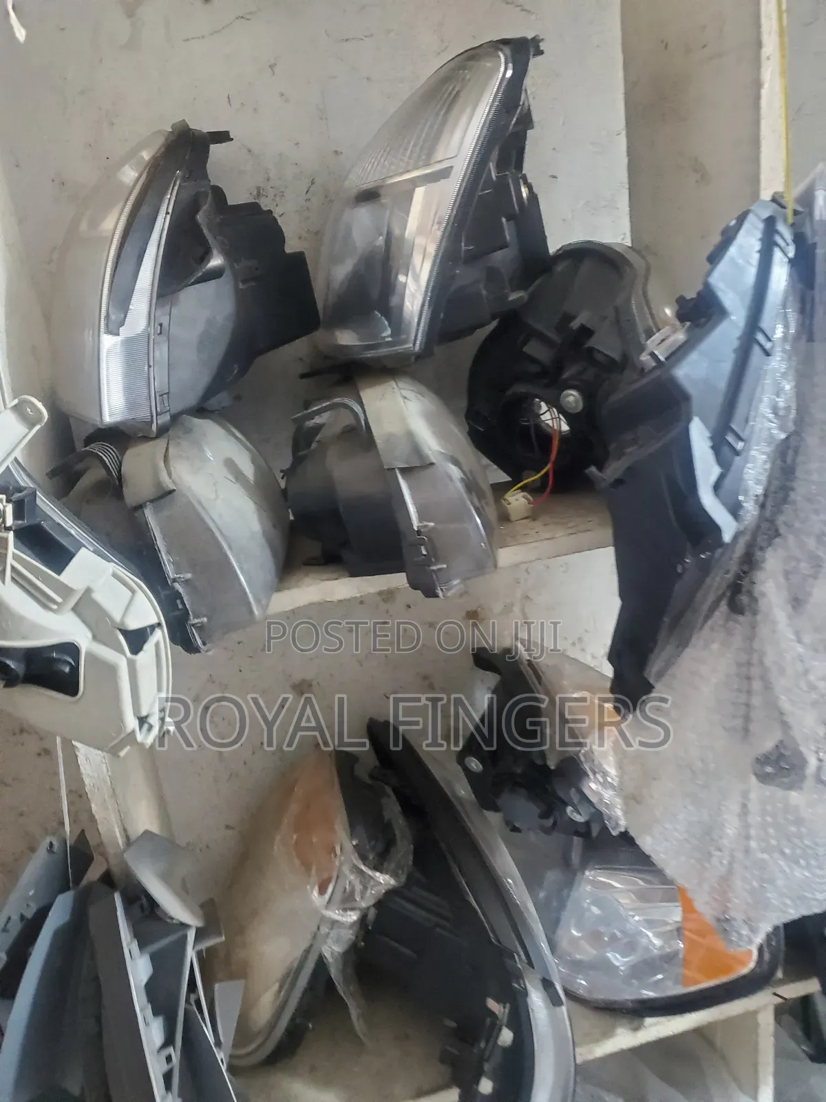 Water Tank, Driving Mirror and Headlight for All Cars