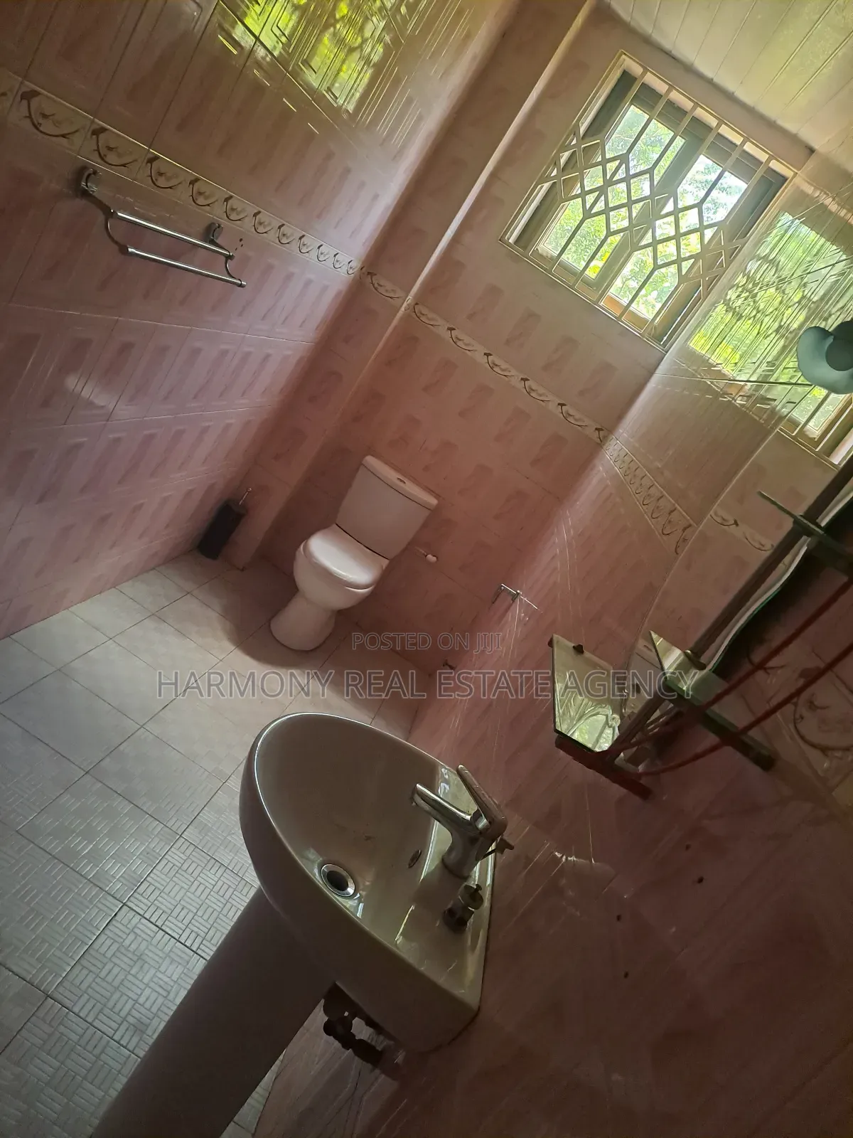 3bdrm Apartment in Achimota for rent