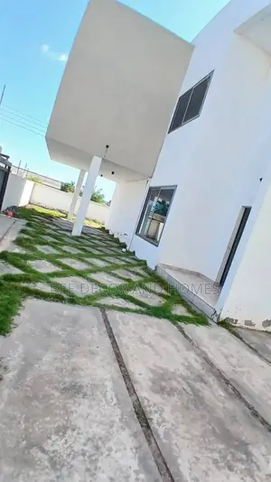 4bdrm House in Bee Decor & Homes, West Legon for sale