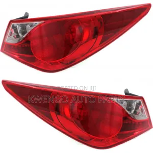 Hyundia Sonata 2011,2012, 2013 Taillight Pair