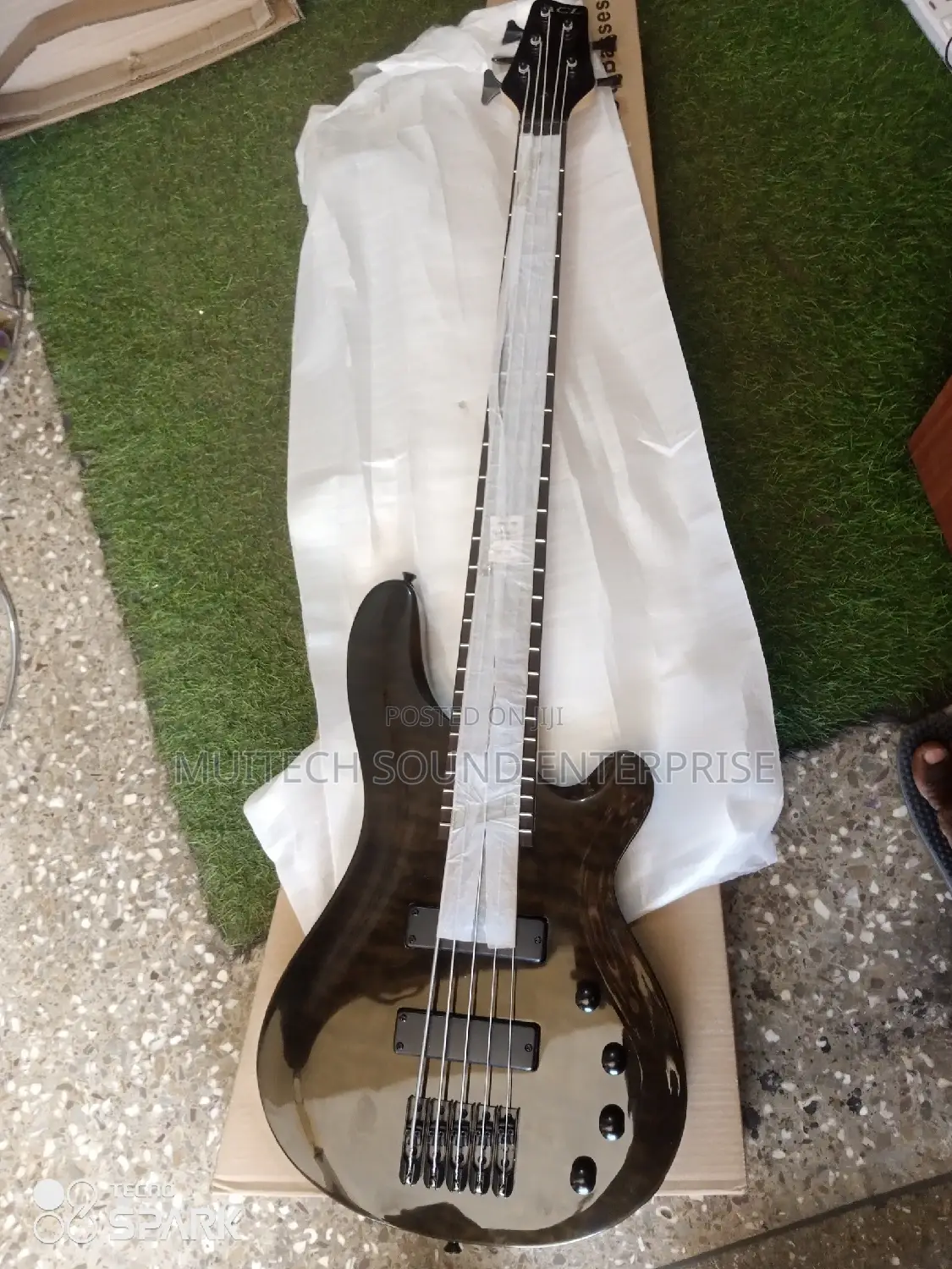Acl Active Base Guitar