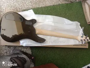 Acl Active Base Guitar