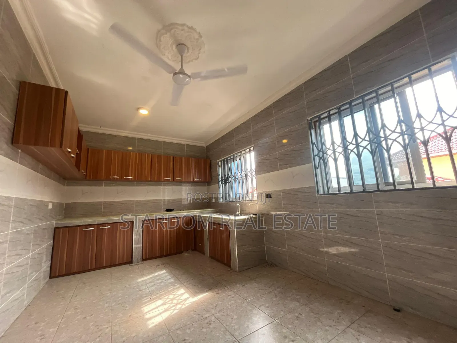 2bdrm Apartment in West Trassacco, East Legon for rent