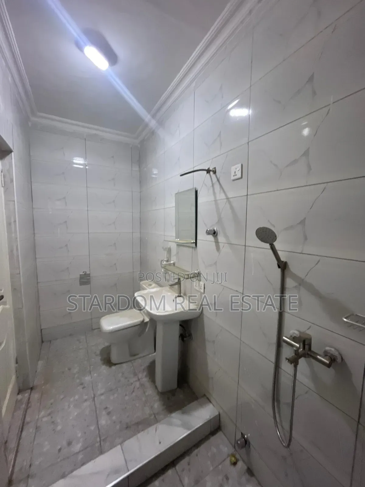 2bdrm Apartment in West Trassacco, East Legon for rent
