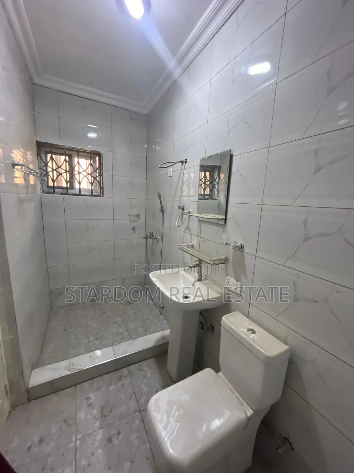 2bdrm Apartment in West Trassacco, East Legon for rent