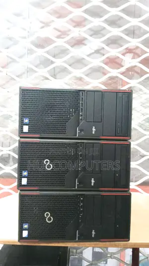 Desktop Computer Fujitsu Esprimo P757/E90+ 4GB Intel Pentium HDD 250GB
