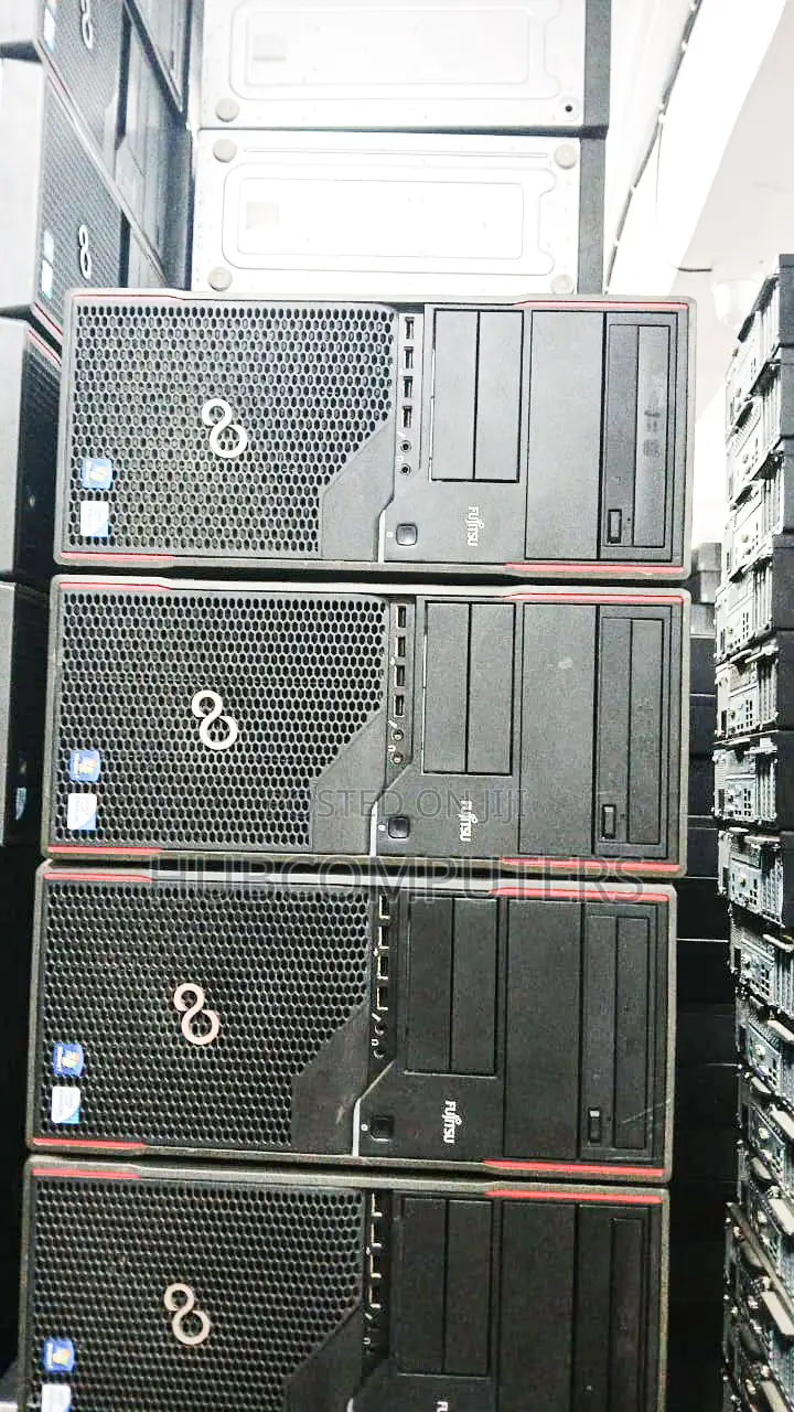 Desktop Computer Fujitsu Esprimo P757/E90+ 4GB Intel Pentium HDD 250GB
