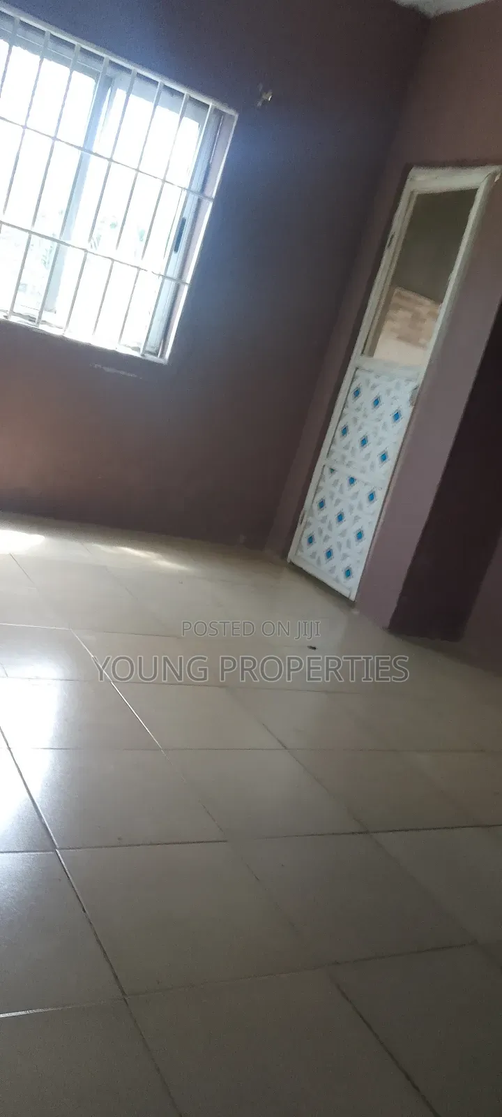 1bdrm Apartment in Insakina Ablekuma for rent